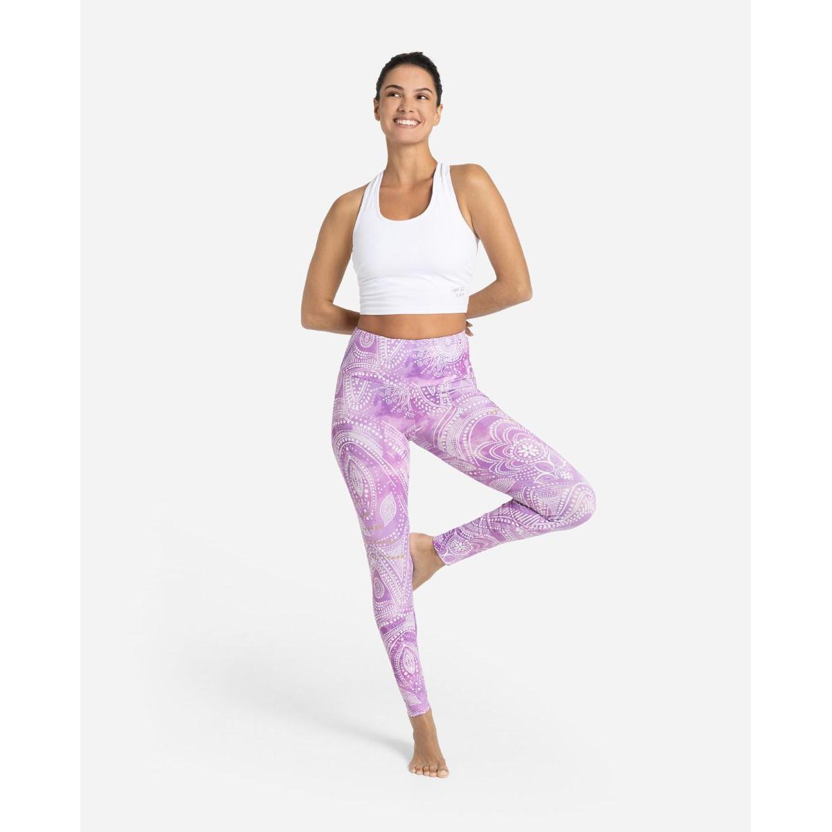 Yoga Leggings Puja malve von Spirit of Om mit hohem Bund und Mandala Print und weissem Top