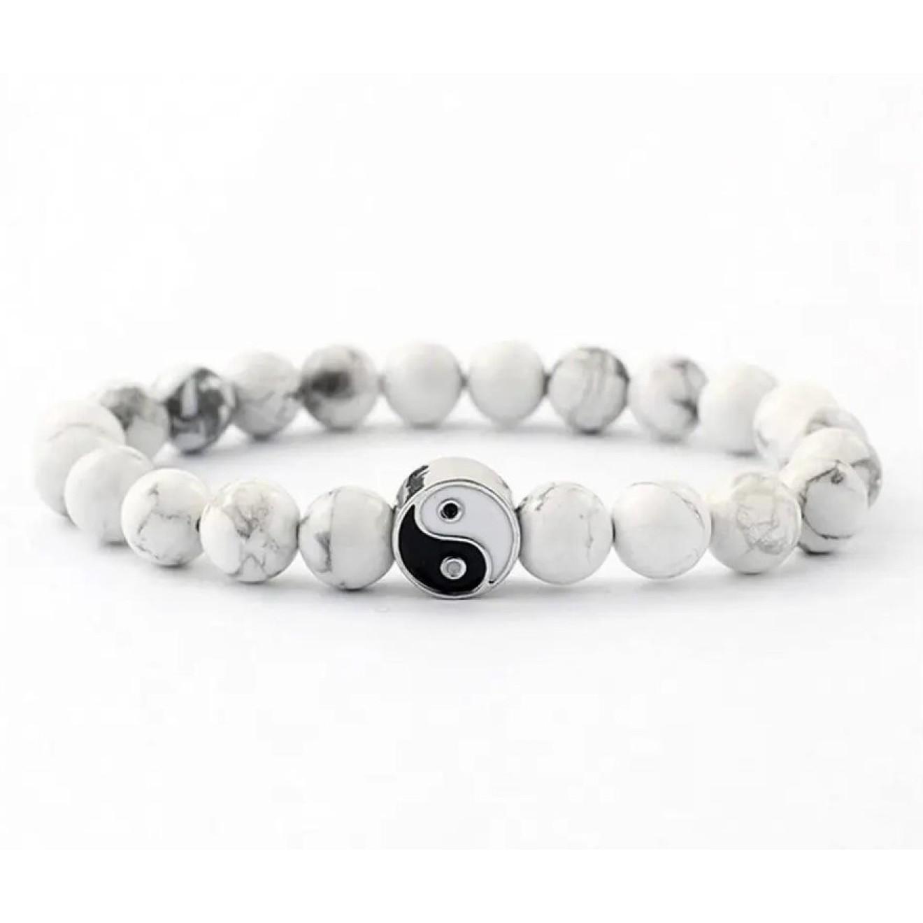 Yin und Yang Armband mit natürlichen Howlith Perlen