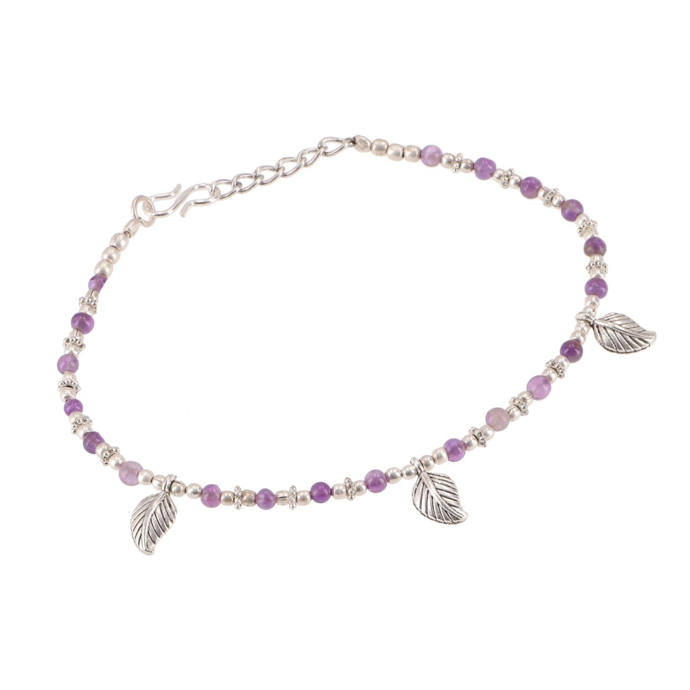 Fußkette Damen aus silber mit Amethyst und kleinen Federn aus Silber