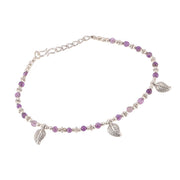 Fußkette Damen aus silber mit Amethyst und kleinen Federn aus Silber