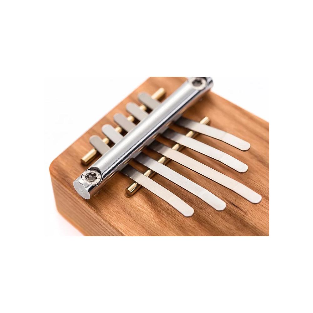 Detailansicht der Kalimba B5 von Hokema