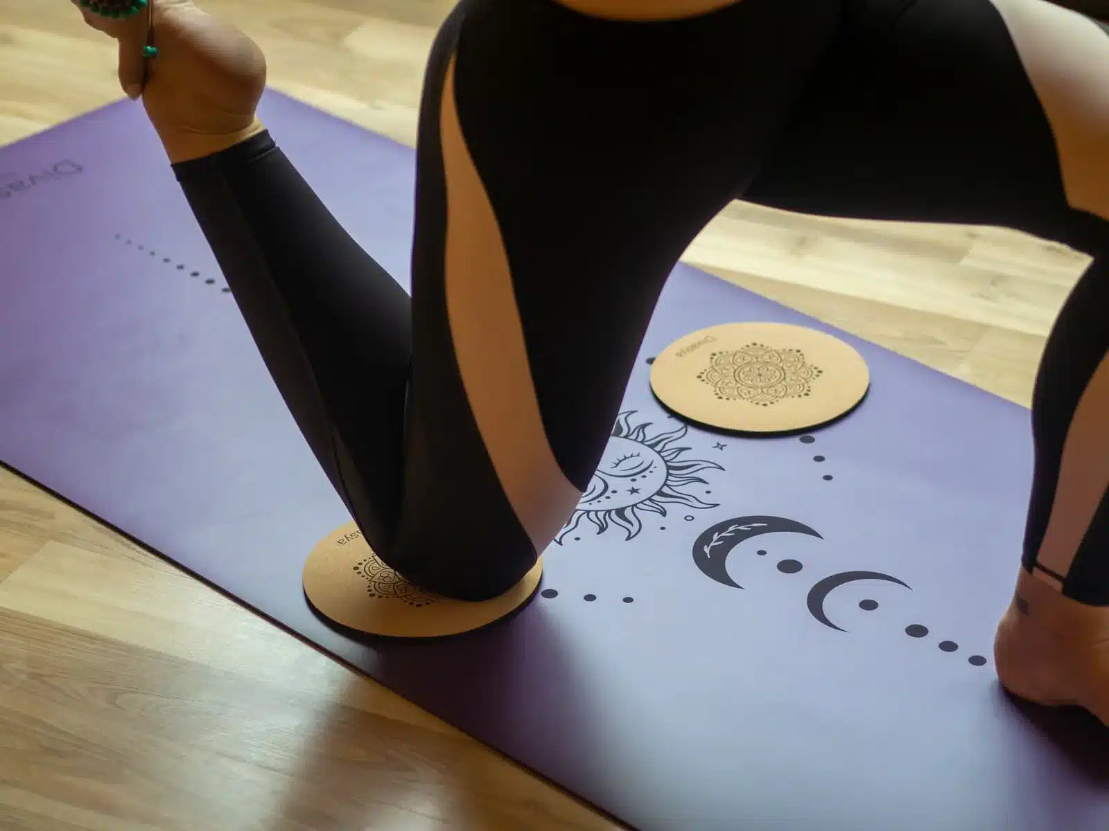 Kniepads Knieschoner Yoga Blossom rund Kork Kautschuk von Divasya