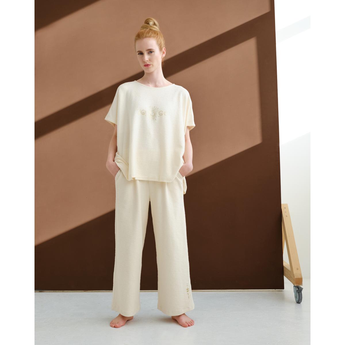 Soulwear von Spirit of Om Outfit beige