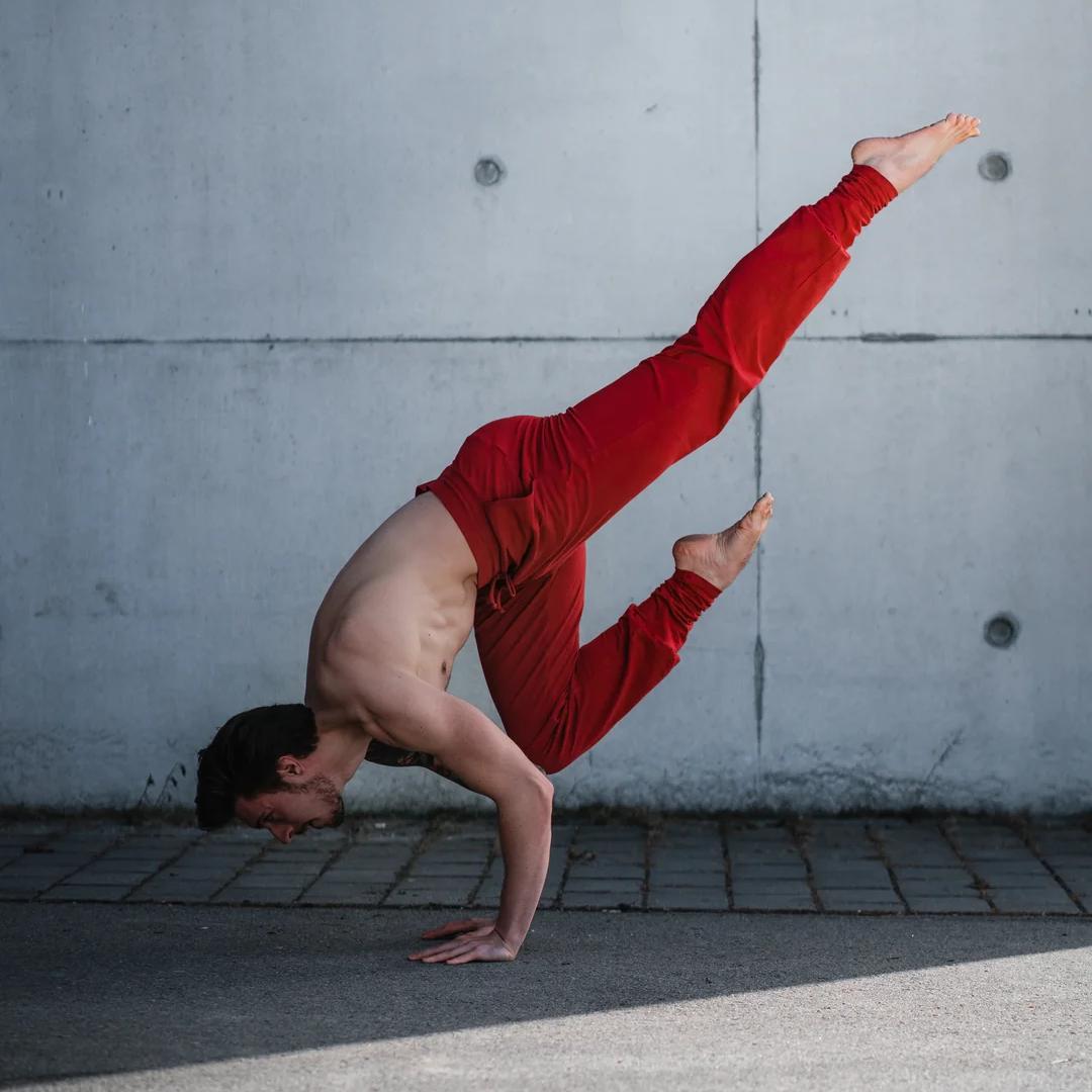 Mahan Yogahose Herren – Bordeaux