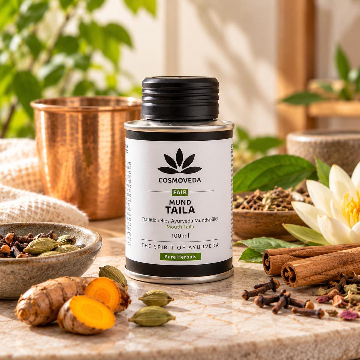 Cosmoveda Mund Taila ayurvedisches Mundziehöl mit Sesamöl, Kräutern und Gewürzen für traditionelles Ölziehen