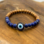 Armband aus Sandelholzperlen, Lapislazuli und dem Nazar