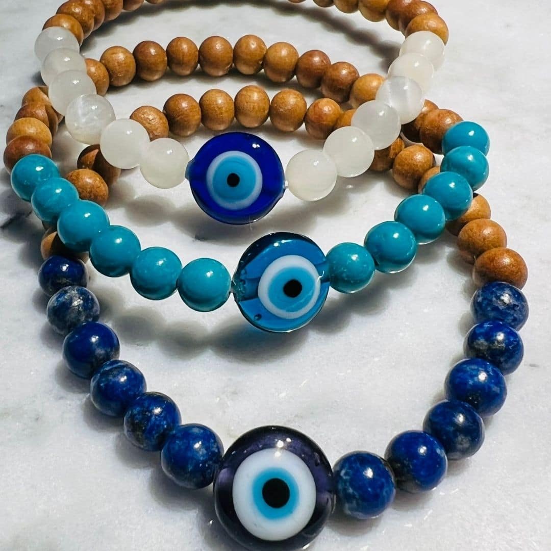 handgemachte Armbaender mit dem Nazar Schutzsymbol