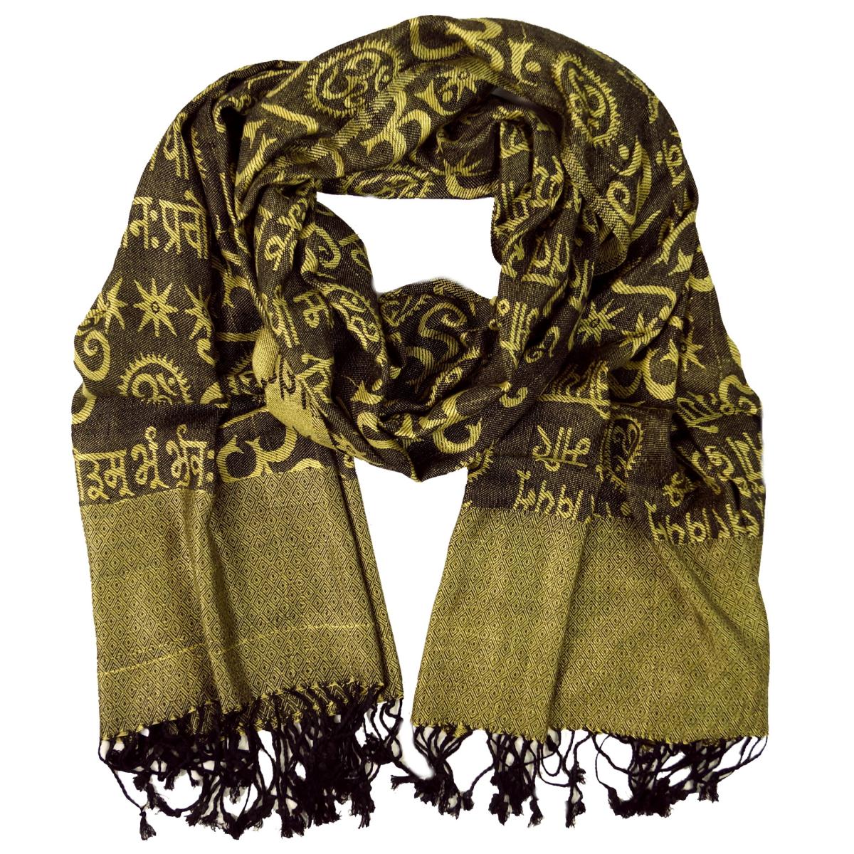 Om Schal mit Fransen in der Farbe gelb