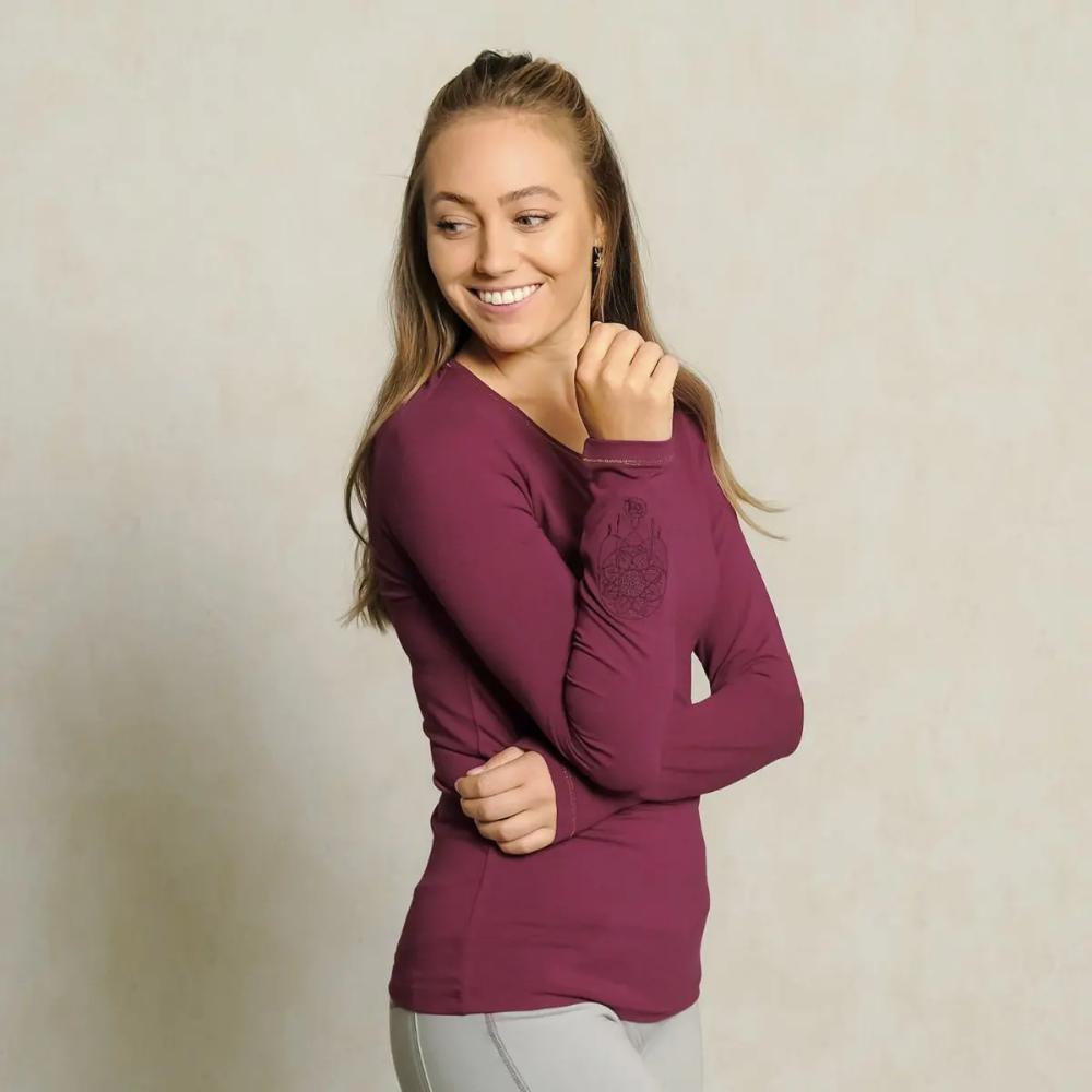 Yoga Shirt Damen Langarm aus Bambusviskose berry Spirit of Om