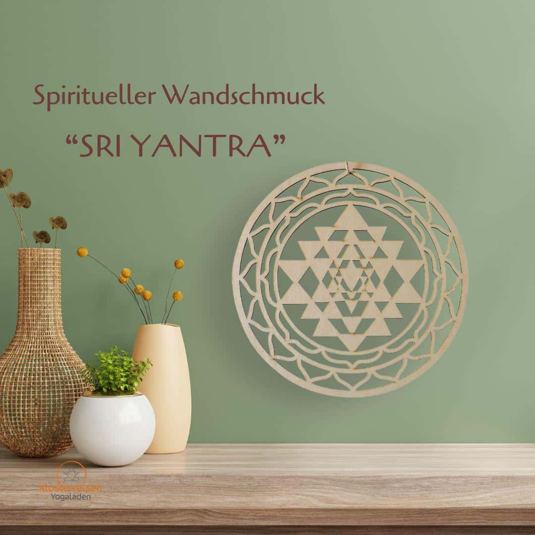 Sri Yantra Wandornament aus Holz