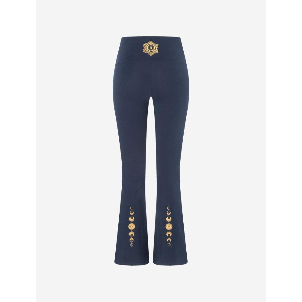 Wellnesshose von Spirit of Om in Tiefblau mit hohem Bund und goldenen Symbolen