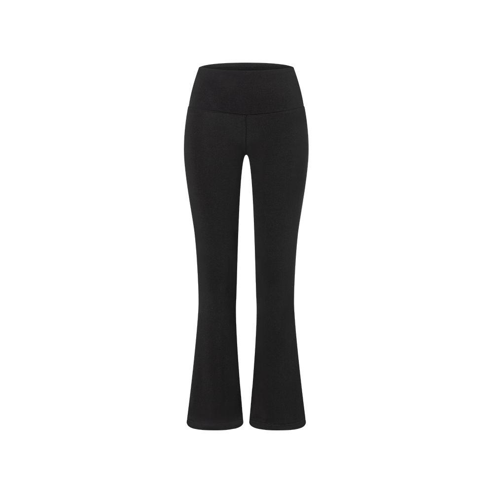 Schwarze Flared Leg Yogahose Vipra Vorderansicht