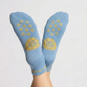 Yoga Socken von Spirit of Om in eisblau hellblau