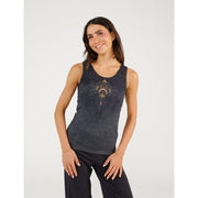 Yogatop Tivra in Anthrazit mit goldfarbenen Ornamenten und feinen Ton-in-Ton-Mustern