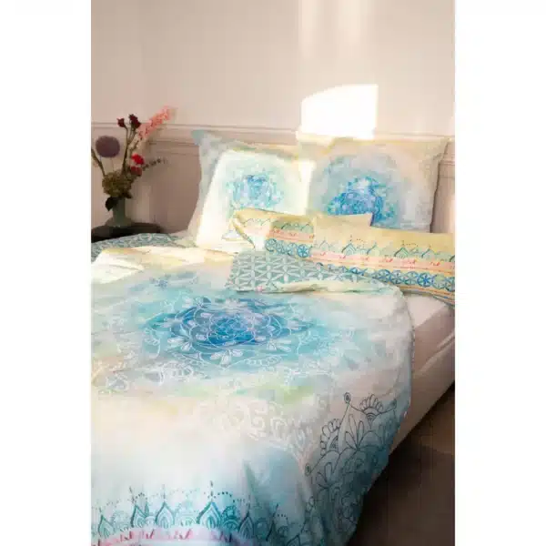 Bettwaesche mit Blume des Lebens von Spirit of Om Blue Dream Mandala