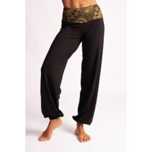 Yoga Hose Bali schwarz mit hohem verzierten Bund von Spirit of Om